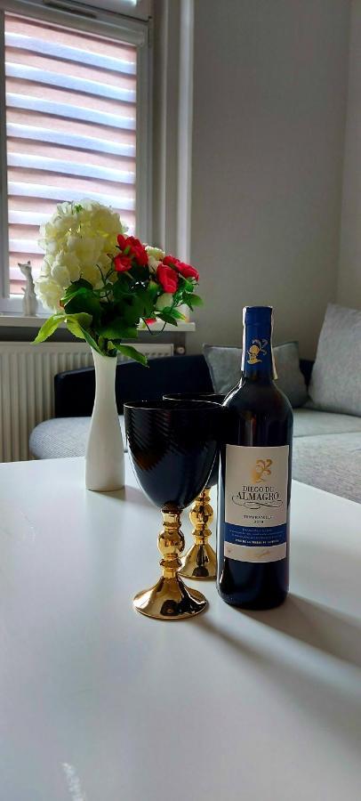 Wolnosci 21 Jelenia Gora Appartement Buitenkant foto