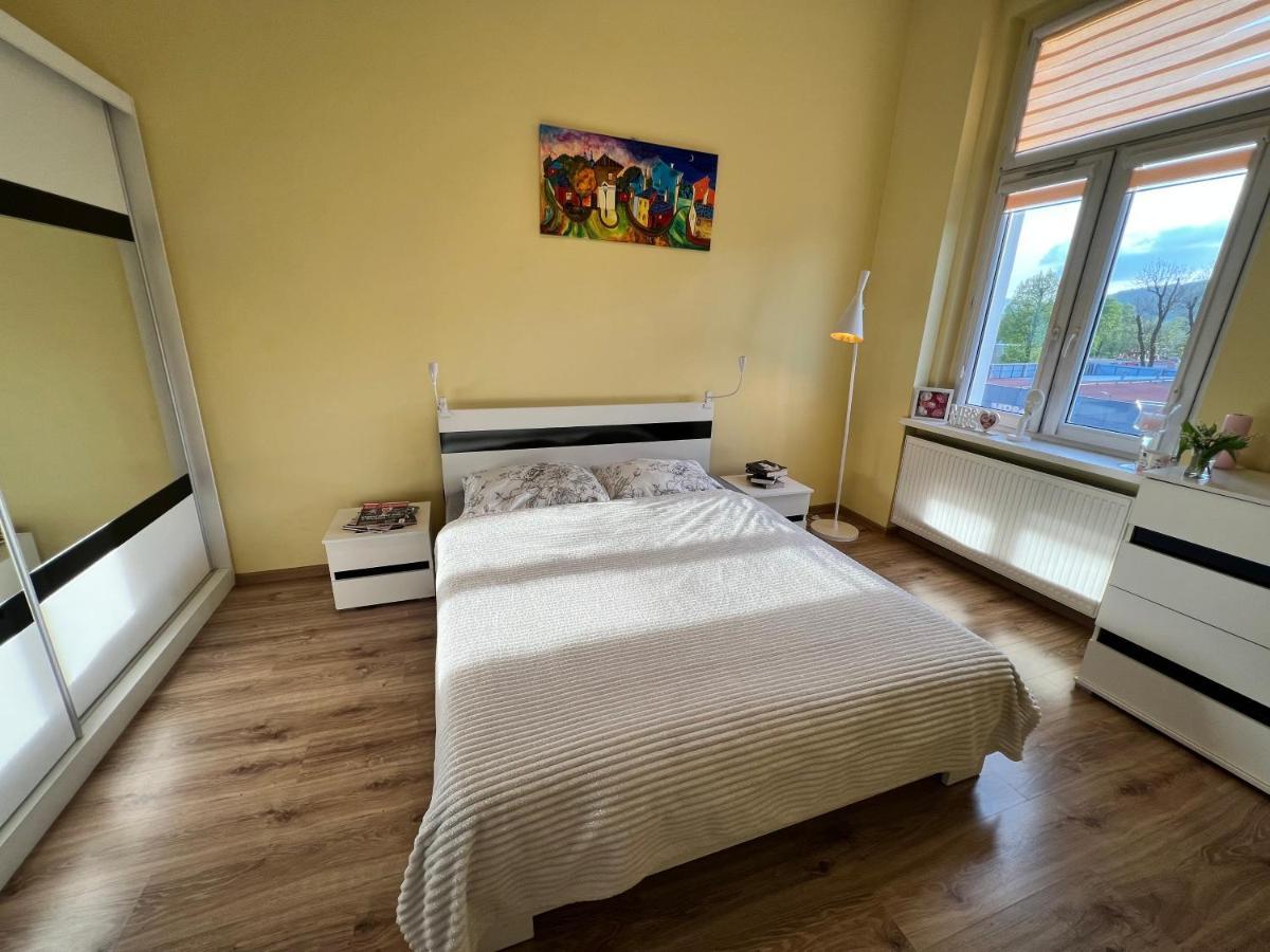 Wolnosci 21 Jelenia Gora Appartement Buitenkant foto