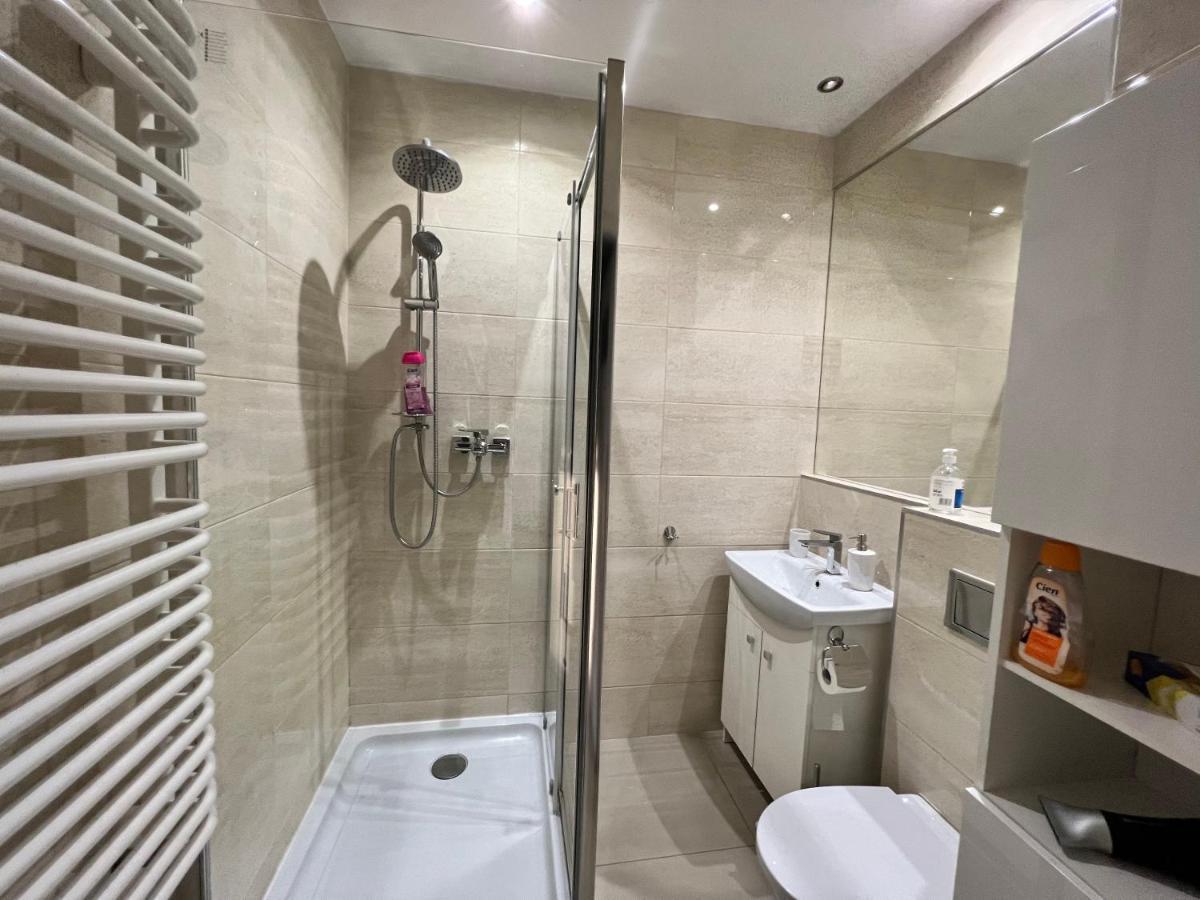 Wolnosci 21 Jelenia Gora Appartement Buitenkant foto