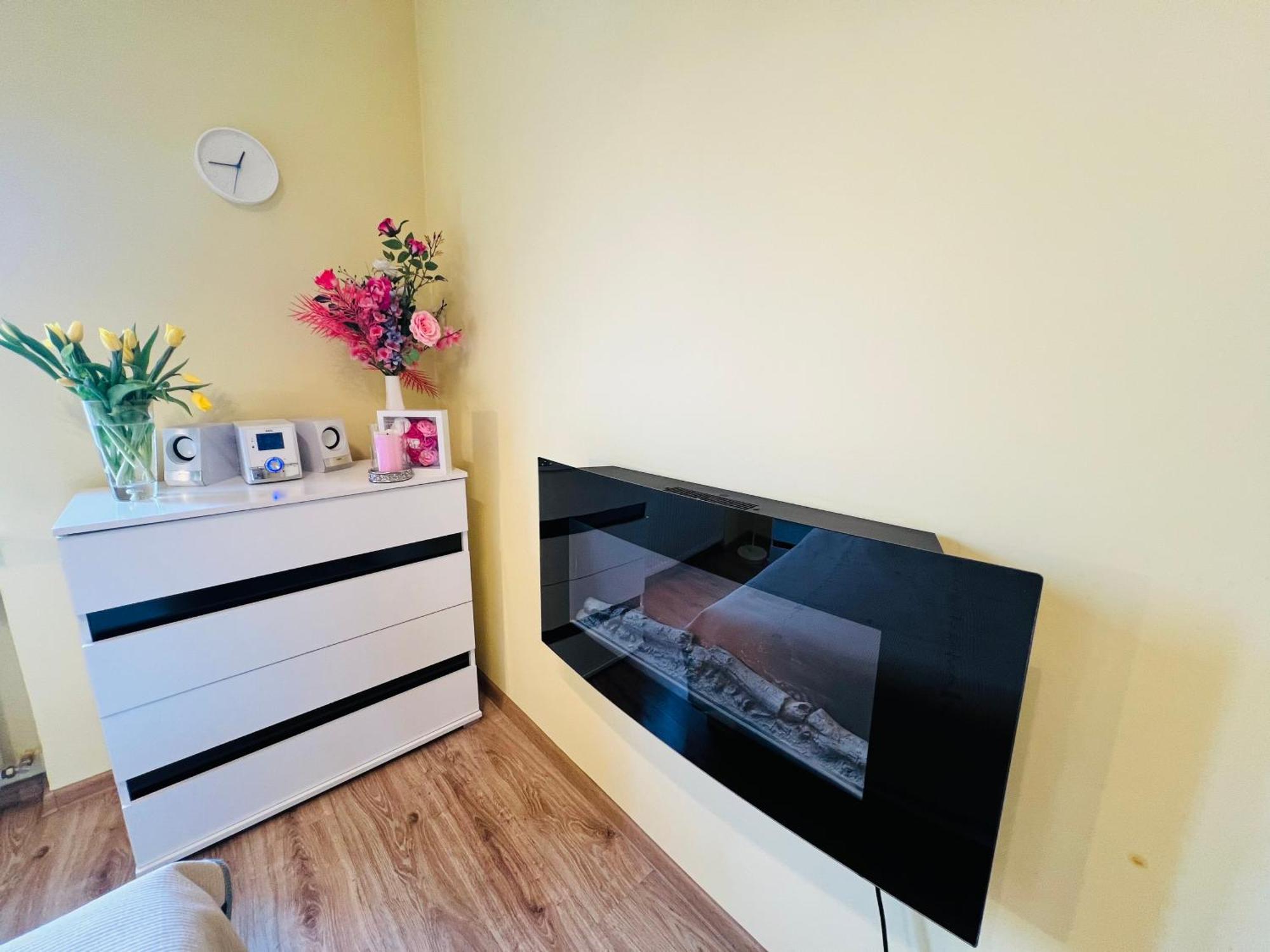 Wolnosci 21 Jelenia Gora Appartement Buitenkant foto