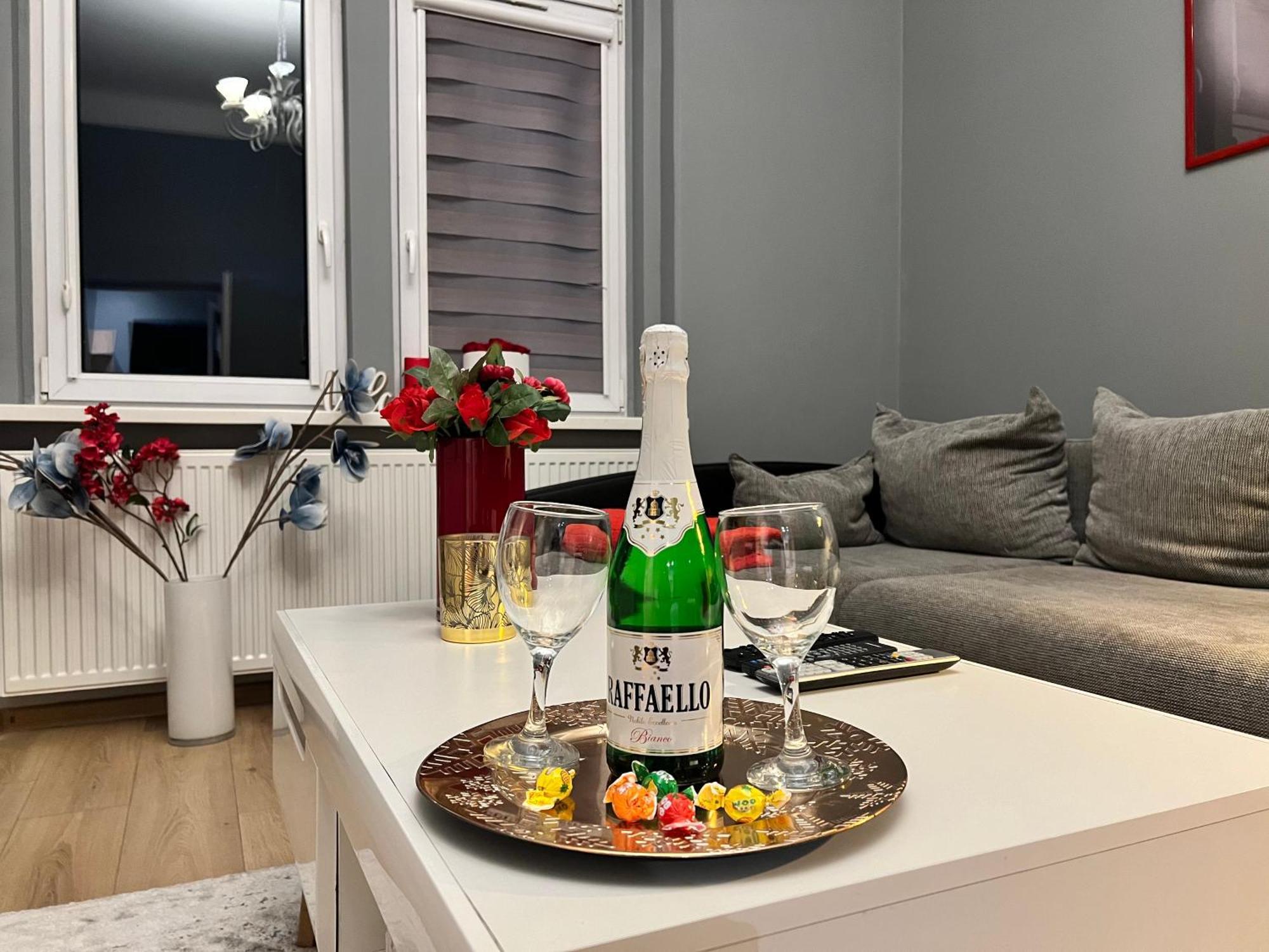 Wolnosci 21 Jelenia Gora Appartement Buitenkant foto
