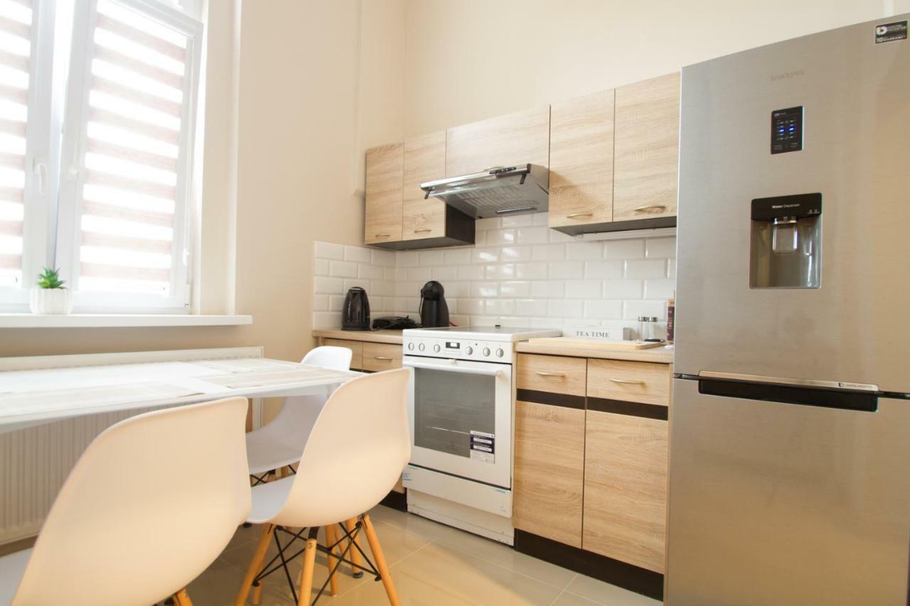 Wolnosci 21 Jelenia Gora Appartement Buitenkant foto